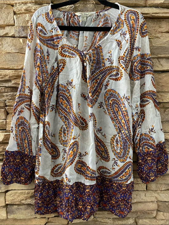 Lucky Brand Tops - Lucky Brand White and Orange Paisley Print Long Sleeve Boho Blouse Medium